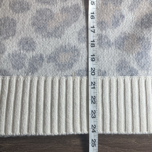 Women’s Medium Pre Owned Spendid Mally Colorblock Sweater - Picture 6 of 8